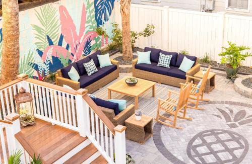 Cannonborough Elliotborough House | Penthouse with Courtyard - 1 BLOCK TO KING ST
