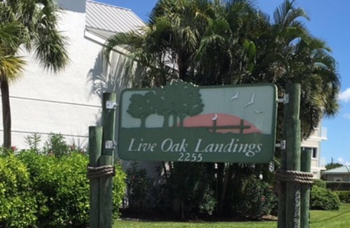 Live Oak Landings Condo | Perfectly Located on Manasota Key with Close Beach to Bay Access
