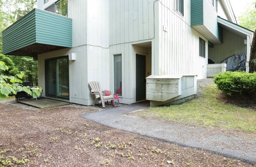 Waterville Valley Condo | Pet Friendly Waterville Valley Condo close to Town