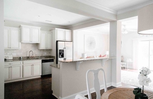 Saint Simons Island Villa | Pets Welcome, Central, Spacious St Simons Retreat