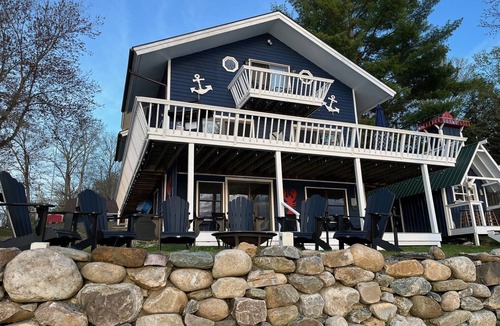 Hubbardton House | Play Golf Year-Round, Lake Bomoseen Lakefront w/Trackman Golf Simulator!