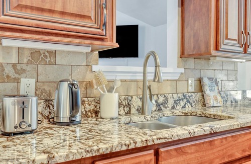 Savannah House | Pool, Game Room, & Fire Pit — Only 9 Miles to Downtown
