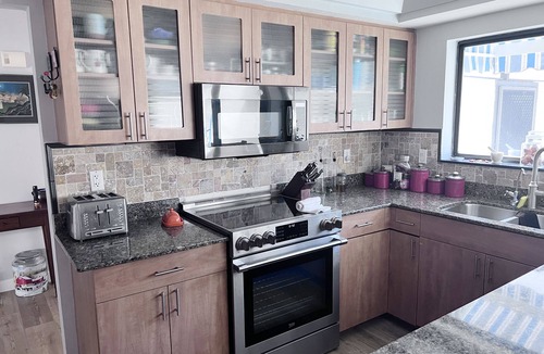 Glen Oaks Villa | Pool, Pet OK, 2bed/2bath - private, minutes from beach, downtown, shopping, golf