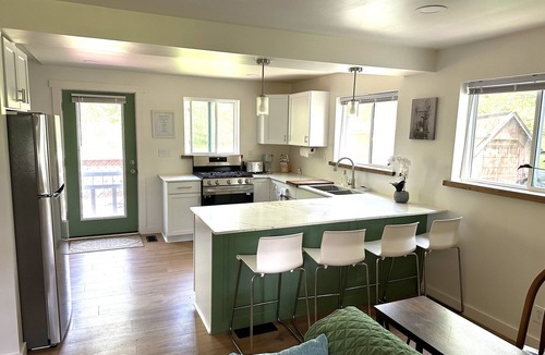 Batavia House | Private 2-bed/2 bath house w/Hot Tub, yard in Batavia 15 minutes to Darien Lake