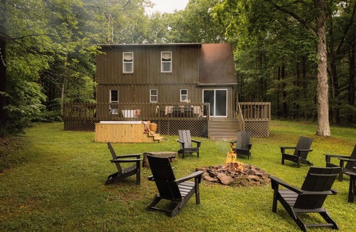 Mount Upton House | Private 3-Bedroom Cabin in the Woods: Hot Tub and Pond