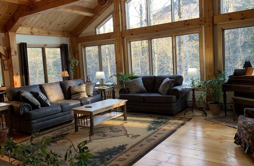 Chittenden House | Private and Peaceful Home Close to Mountain Top Inn and Killington-Pico Resorts