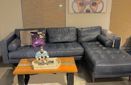 Midtown Apartment | Private Charming Midtown 1-bedroom apartment in amazing Detroit with WiFi, AC