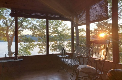 Putnam Station House | Private Lakefront Retreat - 4/3 8 people, amazing views, sunsets and privacy!