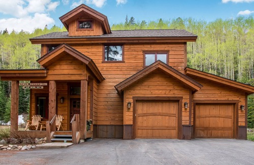 Sunny Slope House | Private Modern Mountain Cabin - 2 Acres in Blue River - Minutes to Breck Gondola
