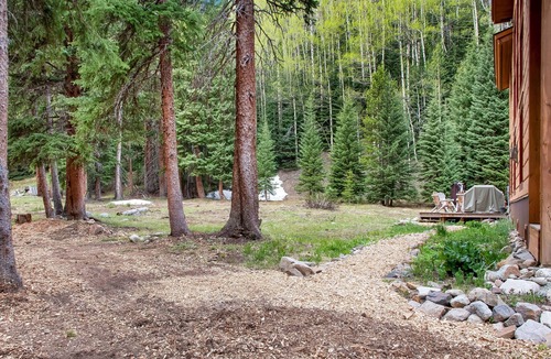 Sunny Slope House | Private Modern Mountain Cabin - 2 Acres in Blue River - Minutes to Breck Gondola