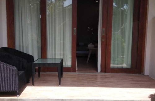 Batubelig Apartment | Private Rooms with Pool