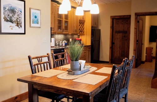 North Pole House | Private, Spacious Mountain View Cabin Minutes Away from Whiteface & Lake Placid