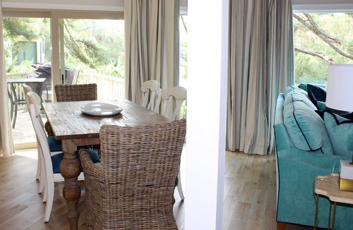 Spinnaker Beachhouses Villa | Professional Decorated! Walk to Amenities! Amenity access included! NO pets