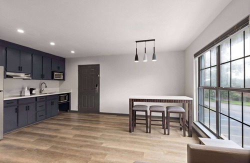 Dothan Hotel | Ramada by Wyndham Studio Suites Dothan