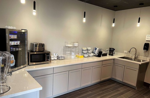Dothan Hotel | Ramada by Wyndham Studio Suites Dothan