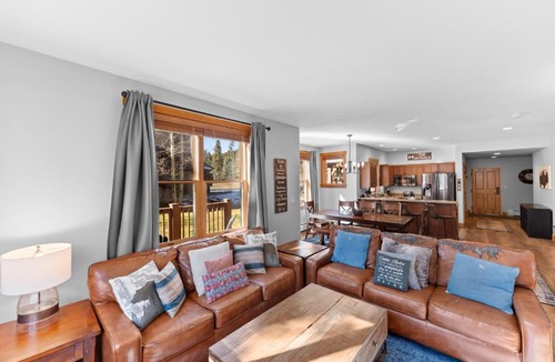 Keystone Villa | Red Hawk Townhome #2327 ; 2 100