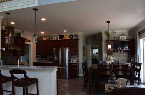 Gansevoort House | Relax within minutes to Saratoga w/privacy & green space, pool/pool house, 5Beds