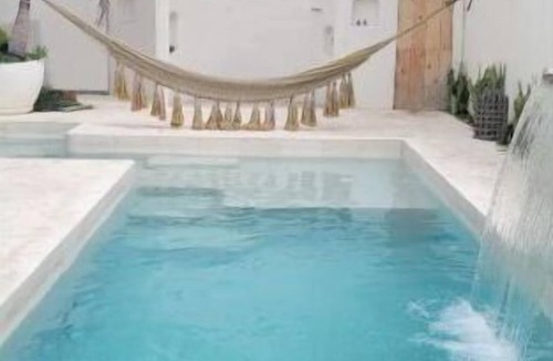 North Long Beach House | Romantic style El y Ella home. Cozy family- sized . .