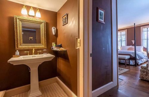 Chester Depot Bed & Breakfast | Room in Historic Inn! 20 Minutes to Okemo!