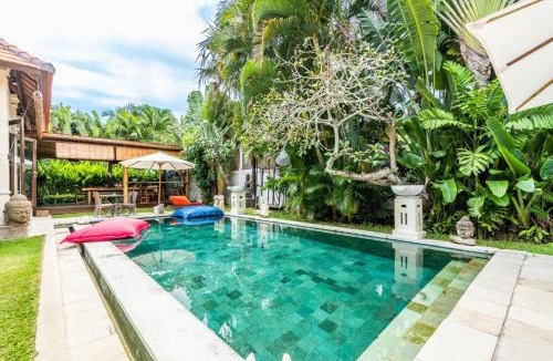 Drupadi Villa | Rumah madu