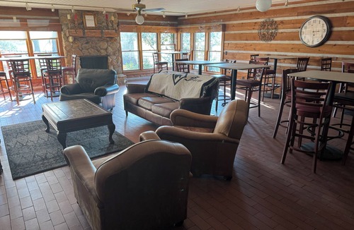 Anderson Cabin | Rustic 4-bedroom cabin on 180-acre horse farm near Anderson, South Carolina