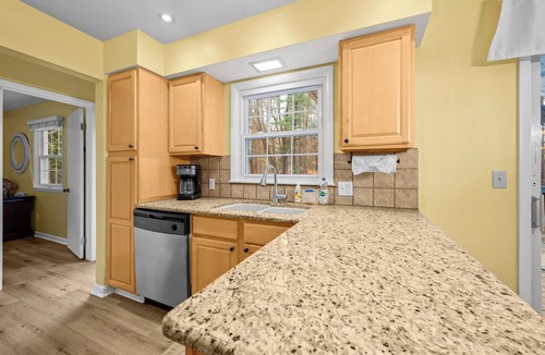 Shorewood-Tower Hills-Harbert House | Sawyer Cottage Just Steps from Warren Dunes State Beach!