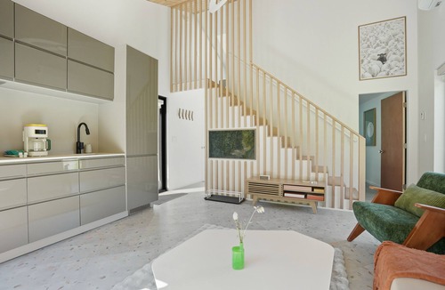 Brownsville Cabin | Scandi-Chic Luxury Loft Near Okemo With Solo Stove And EV Charger