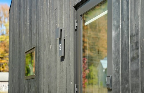 Brownsville Cabin | Scandi-Chic Luxury Loft Near Okemo With Solo Stove And EV Charger