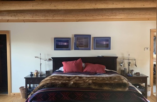 Bolton Landing Cabin | Secluded Log Home, close to the lake and downtown