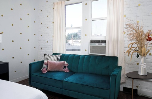Westlake Apartment | Serene studio with AC in vibrant Los Angeles neighborhood