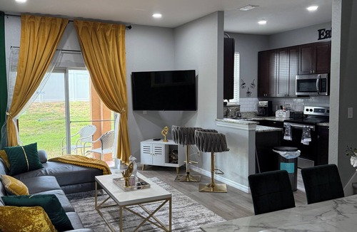Wellington House | Serenity @ Regal Palms Charming 3bedroom townhome with fitness room in Davenport