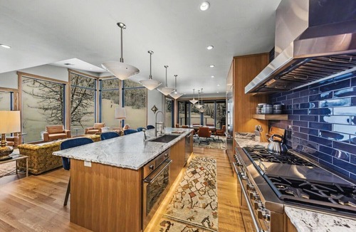 Whitefish Villa | Ski In on Whitefish Mountain 3 BD 3BA Sleeps 12 Incredible SKI Access