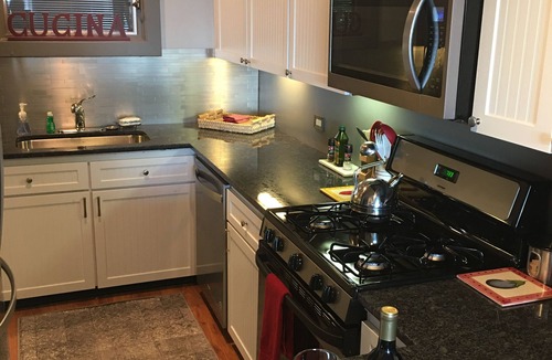 Killington Condo | ⭐️Ski On-Ski Off Cozy Mountain Condo w/Real Wood Fire Place- King Bed 2-Bed/Bath
