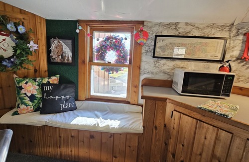 Eden Apartment | Sleepover Studio w Heated Indoor Pool in Rural WNY - Up to 10 Guests - Go Bills!