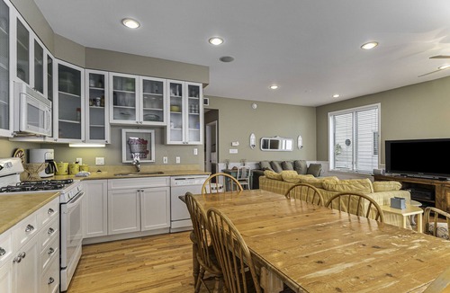 South Haven Villa | Sleepy Hollow Beach Resort Introduces Shore Building 39