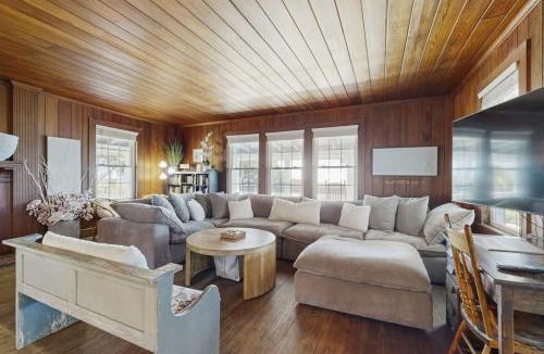 Golden Mile House | Southern Villa