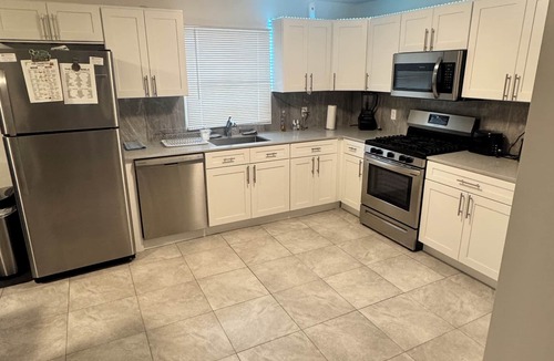 Central Islip House | Spacious 3 bedrooms 2 Bathrooms house in Central Islip NY