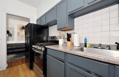 Rose Hill Apartment | Spacious 4-BDS apt in Gramercy with AC, WiFi. Perfect for couples or families!