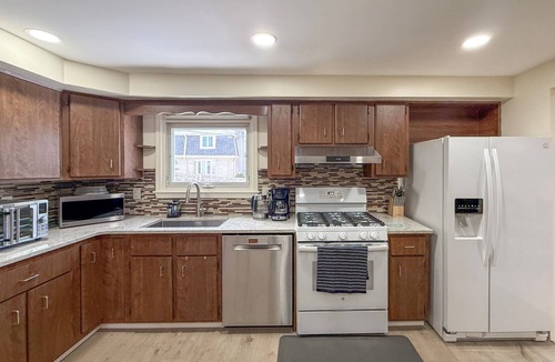 Williamsville House | Spacious 4-bedroom comfy and peaceful house in marvelous Buffalo