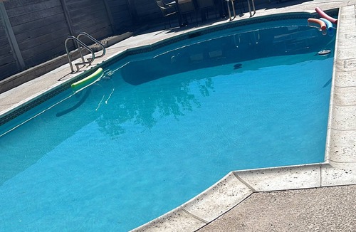 Whitney Villa | Spacious 4-bedroom home with refreshing pool. AC and WiFi in vibrant Las Vegas