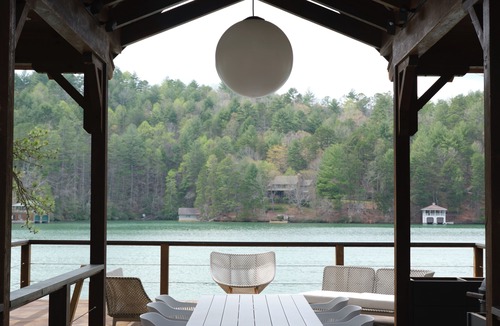 Lakemont House | Spacious 4-bedroom house in serene Lakemont with AC