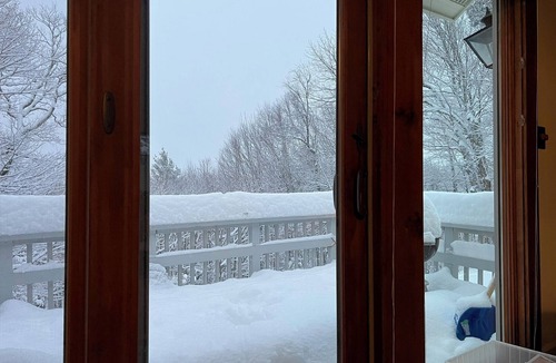 Bromley Mountain Condo | Spacious 4-bedroom on Bromley Mtn, Heated Pool, Gym, incredible view of Stratton
