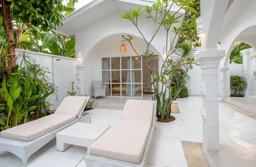 Padonan Villa | Spacious 4 BR villa in canggu residential area