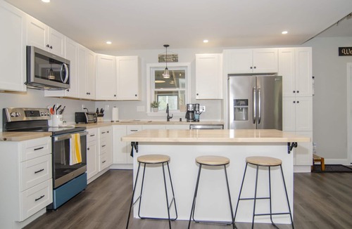East Burke House | Spacious 5-bedroom home - close to town and trails