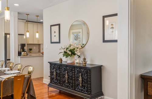 Teaneck House | Spacious 5BR w Parking, near NYC
