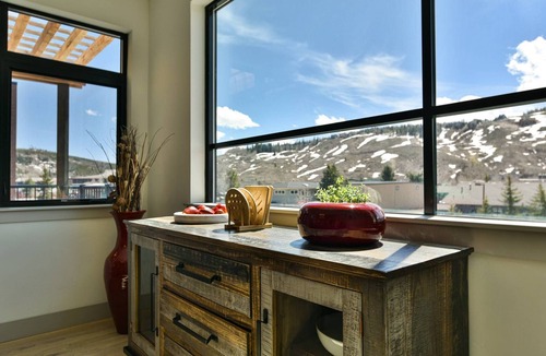 Silverthorne Condo | Spacious condo centrally located in Silverthorne!