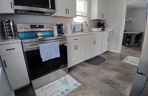 Plattsburgh House | Spacious Country Retreat – Perfect for Families, Groups & Getaways