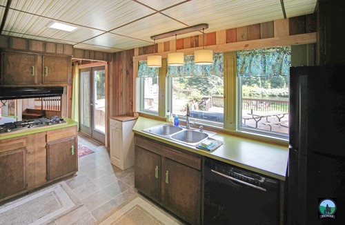 Gaines House | Spacious home on pristine Pine Creek! Great for family get togethers!