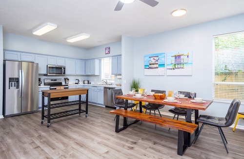 Esprit Villa | ⭐ Spacious & Modern 4 bed Family Home | Only 10 minutes to Disney! ⭐