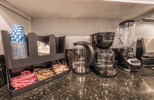 West Sahara Villa | Spacious Villa Retreat for Your Family Vegas fun vacation